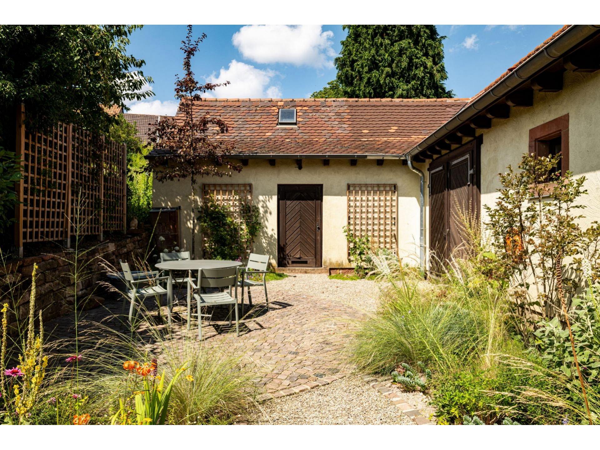 Garten und Remise